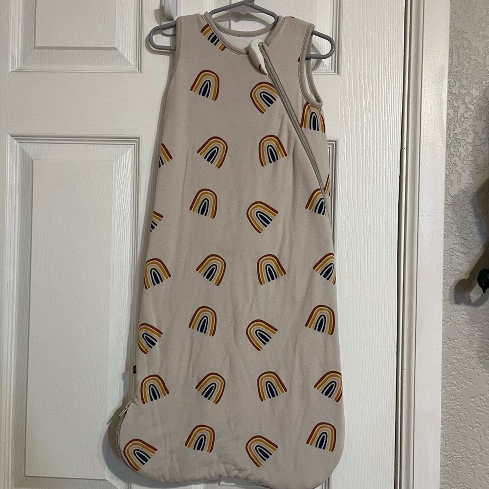 Kyte BABY Cream Sleep Sack with Rainbow Pattern small 1.0 Tog